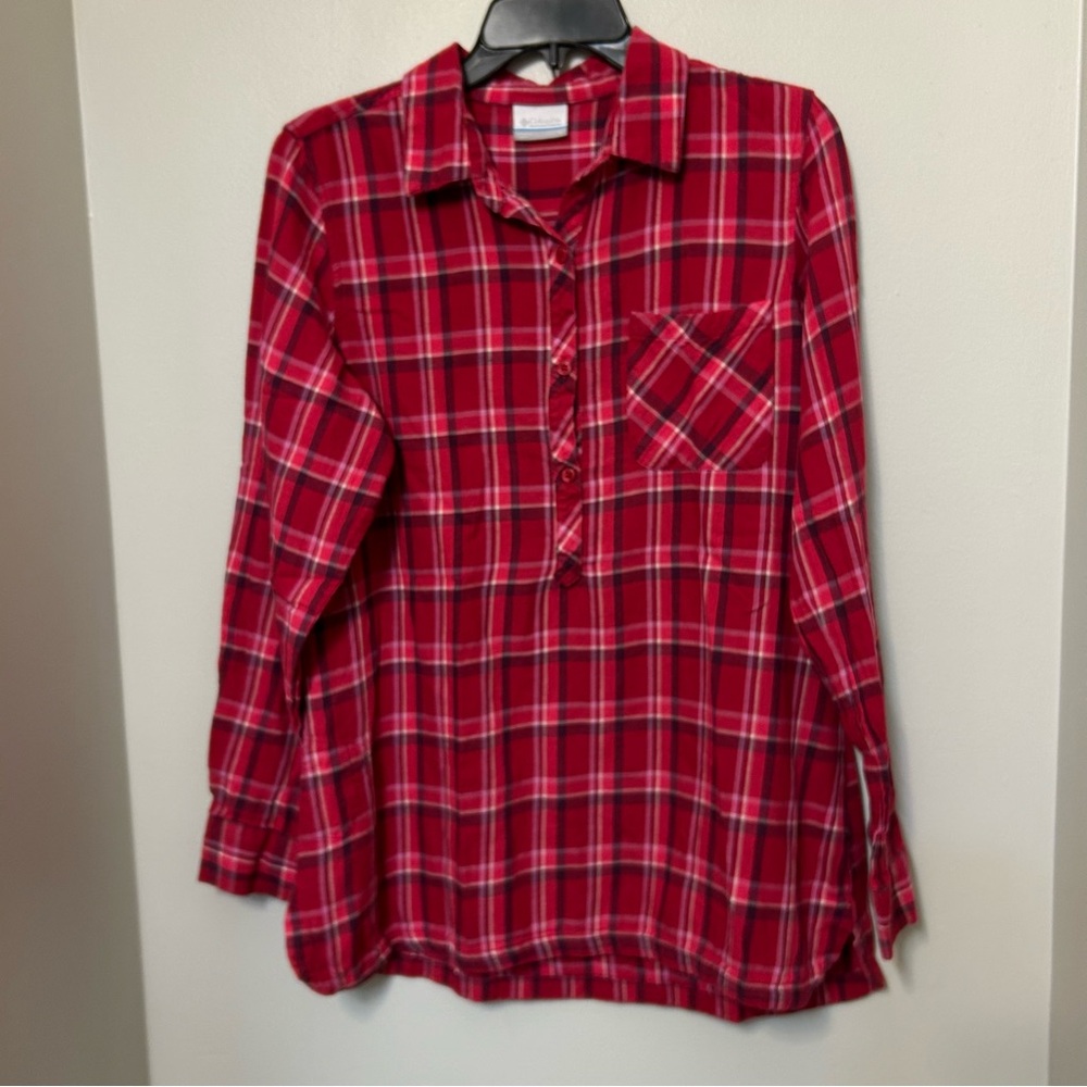 Columbia Women's L Red Pink Plaid Flannel Button Up Long Sleeve Shirt 1/4 Button